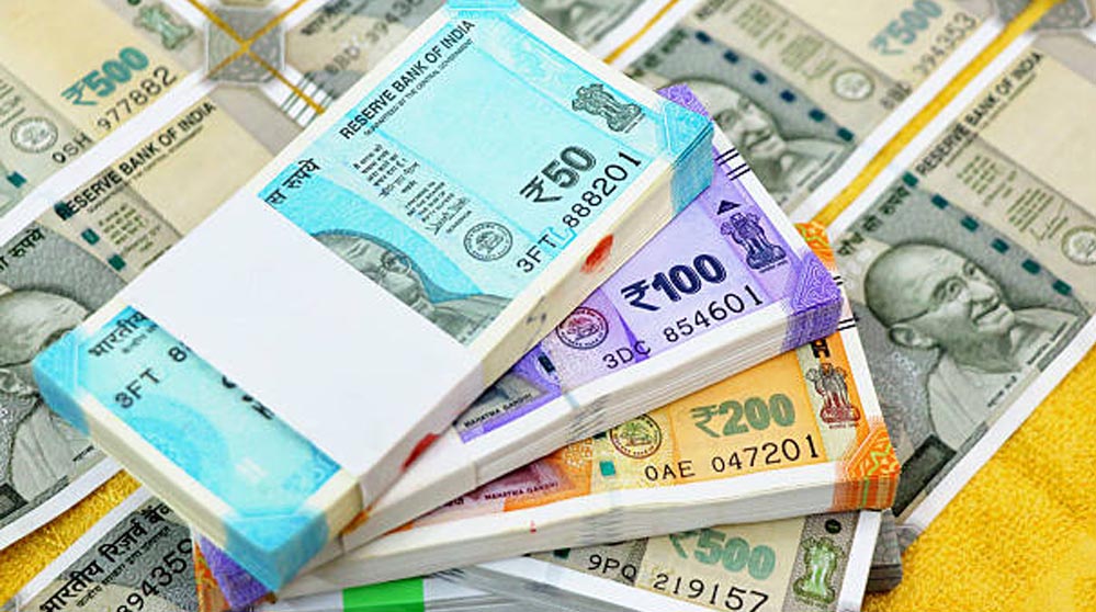 कागज नहीं, प्लास्टिक करेंसी! RBI की चर्चा के बीच जानिए कितने टिकाऊ होते हैं ये नोट