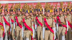 इंदौर PTC ग्राउंड पर 988 नए आरक्षकों की पासिंग आउट परेड, महिला जवानों ने जीता दिल इंदौर PTC ग्राउंड पर 988 नए आरक्षकों की पासिंग आउट परेड, महिला जवानों ने जीता दिल