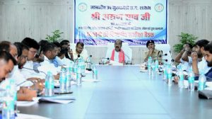 अंतिम व्यक्ति तक पहुंचे योजनाओं का लाभ, अधिकारी मैदान में बढ़ाएं सक्रियता: अरुण साव