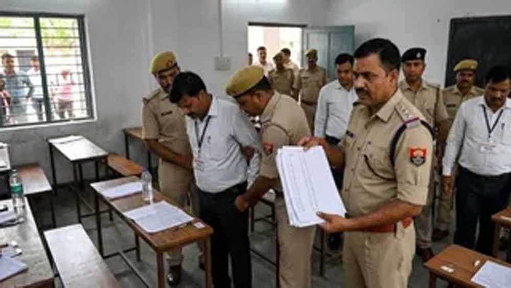 सिपाही भर्ती परीक्षा में गड़बड़ी का खुलासा, बिहार में 2 वीक्षक गिरफ्तार, 3 के खिलाफ FIR