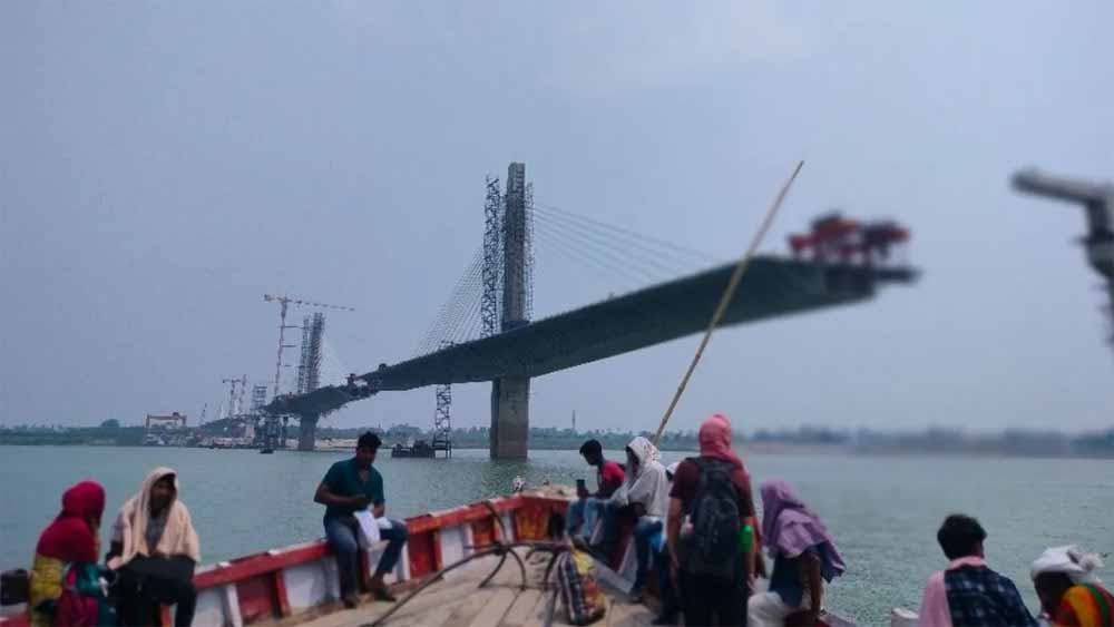गंगा नदी पर बन रहा महासेतु बदलेगा तस्वीर, दिसंबर 2027 से शुरू होगा आवागमन गंगा नदी पर बन रहा महासेतु बदलेगा तस्वीर, दिसंबर 2027 से शुरू होगा आवागमन