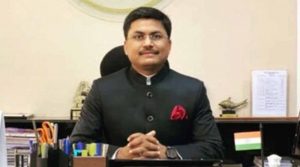 IAS अवनीश शरण ने 45 की उम्र में दिखाई गजब की फिटनेस, सोशल मीडिया पर साझा की प्रेरणादायक यात्रा