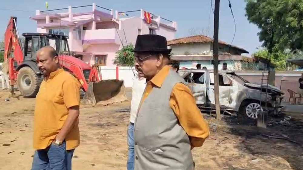 रेत कारोबार को लेकर खूनी संघर्ष, फॉर्च्यूनर में सवार शख्स की जलकर मौत; 4 संदिग्ध पकड़े गए