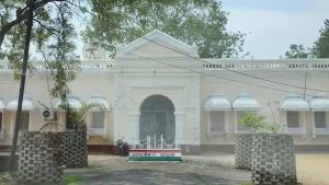 छत्तीसगढ़ में रिश्वतखोरी पर सख्ती, तहसील की सहायक ग्रेड-02 को कलेक्टर ने किया सस्पेंड छत्तीसगढ़ में रिश्वतखोरी पर सख्ती, तहसील की सहायक ग्रेड-02 को कलेक्टर ने किया सस्पेंड
