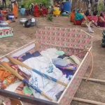 छत्तीसगढ़ के नारायणपुर में धर्मांतरित परिवारों का विरोध, गांव छोड़ने का दबाव; सामान बाहर फेंका