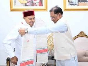 मुख्यमंत्री विष्णुदेव साय और राज्यपाल थावरचंद गहलोत की मुलाकात, कई अहम विषयों पर हुई बातचीत