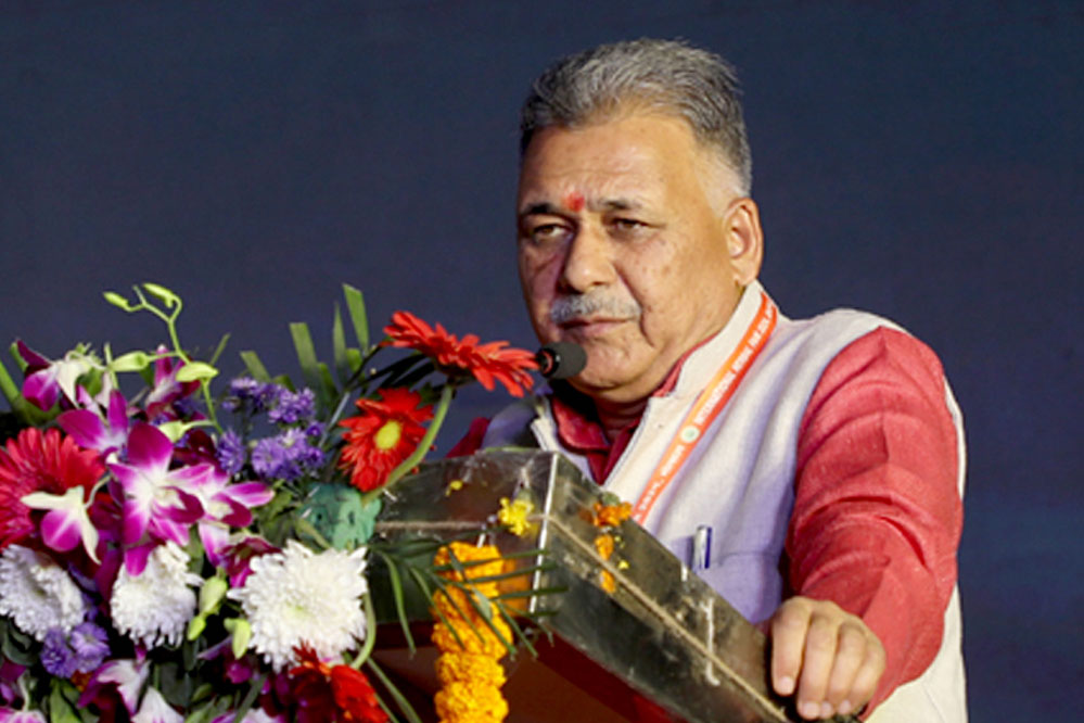 आयुर्वेद और योग को घर-घर पहुंचाने का आह्वान, आयुष मंत्री परमार बोले- स्वस्थ समाज का यही आधार