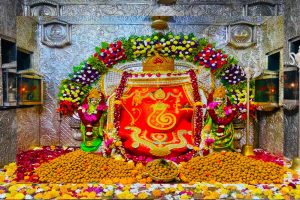 खजराना गणेश मंदिर के लिए फाइनल हुआ खास डिजाइन, 5 प्रतिमाओं को पहनाए जाएंगे स्वर्ण मुकुट