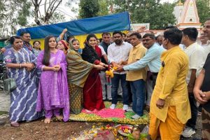 नट बाबा शिव मंदिर में बाउंड्री वॉल एवं वैष्णो भवन का होगा निर्माण