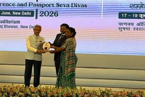 5 लाख से कम पासपोर्ट सत्यापन श्रेणी में प्रथम स्थान प्राप्त कर रचा कीर्तिमान 5 लाख से कम पासपोर्ट सत्यापन श्रेणी में प्रथम स्थान प्राप्त कर रचा कीर्तिमान
