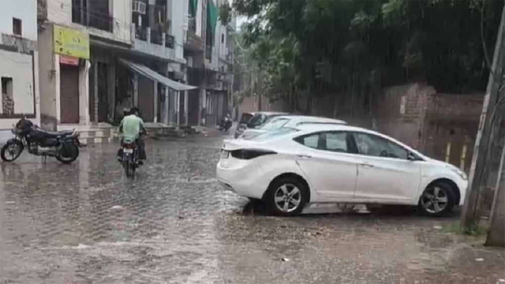 पंजाब में मानसून ने दी दस्तक, फिरोजपुर में तेज बारिश से गर्मी से मिली बड़ी राहत