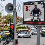 ट्रैफिक नियम तोड़ने वालों पर सख्ती, रेड लाइट कूदने और शराब पीकर गाड़ी चलाने पर सीधा कोर्ट समन