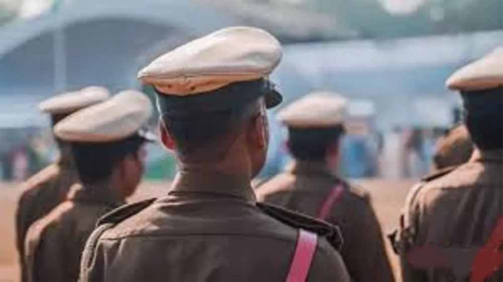 गैंगस्टरों के खिलाफ पुलिस की बड़ी तैयारी, विशेष स्क्वाड करेगा नेटवर्क का सफाया गैंगस्टरों के खिलाफ पुलिस की बड़ी तैयारी, विशेष स्क्वाड करेगा नेटवर्क का सफाया
