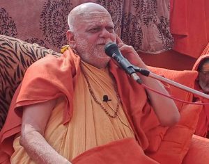 गोकशी पर सख्त कानून की मांग, शंकराचार्य निश्चलानंद ने कहा- गाय के वध पर पूरी तरह लगे रोक