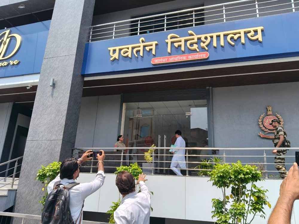 ED ने दोबारा बुलाया रमन अरोड़ा को, 9 दिन बाद हुई 2 घंटे की पूछताछ