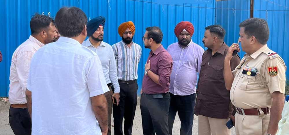 सड़कों पर उतरे नगर निगम कमिश्नर ओजस्वी, सफाई अभियान और ट्रैफिक सुधार को लेकर दिए निर्देश