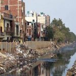 बाढ़ के खतरे को रोकने की तैयारी, मानसून से पहले नालों से निकाली जा रही गाद