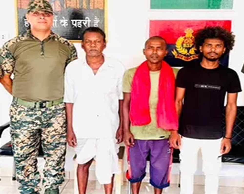 BSF की सराहनीय पहल, ओडिशा से भटके युवक को सुरक्षित परिवार तक पहुंचाया