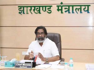 नर्सिंग स्टाफ की भर्ती जल्द, सीएम ने स्वास्थ्य सेवाओं में तेजी लाने को कहा