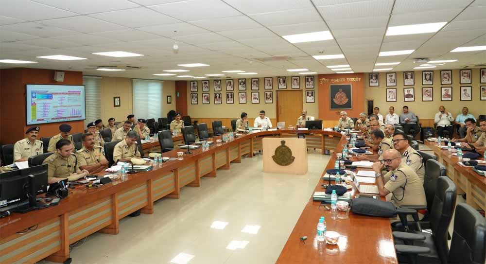 दो दिवसीय पुलिस महानिरीक्षक जोन/विसबल जोन की त्रैमासिक समीक्षा बैठक संपन्न दो दिवसीय पुलिस महानिरीक्षक जोन/विसबल जोन की त्रैमासिक समीक्षा बैठक संपन्न
