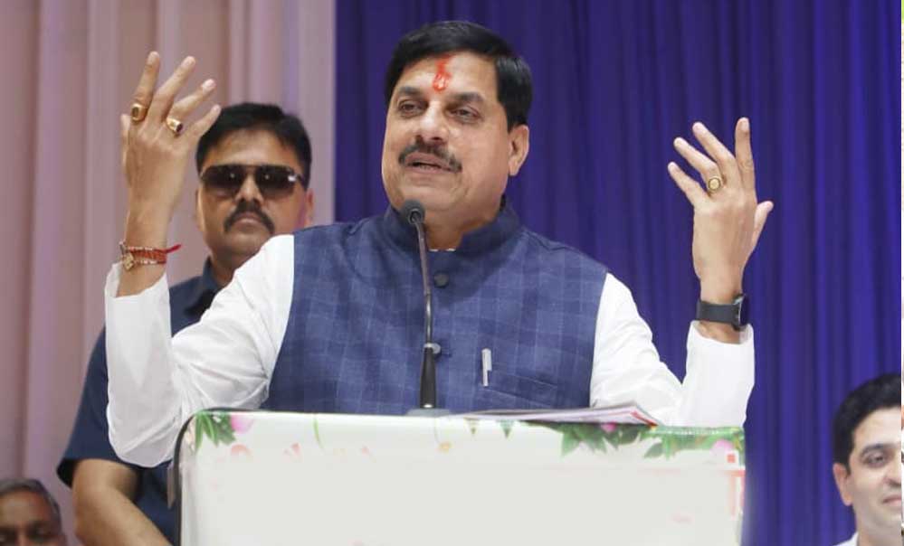 सड़क और परिवहन नेटवर्क के साथ हरित विकास पर भी फोकस: मुख्यमंत्री डॉ. यादव