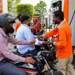 कच्चा तेल हुआ सस्ता, लेकिन पेट्रोल-डीजल के भाव जस के तस! 19 जून के ताजा रेट चेक करें