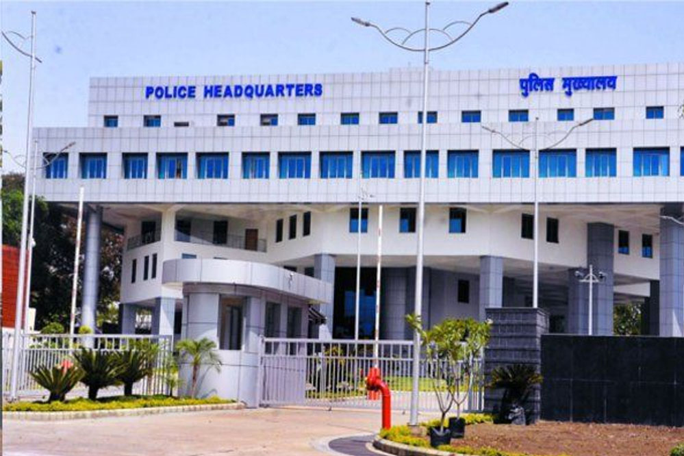 जेल में VIP सुविधाओं पर बड़ा एक्शन, गिरिबाला-समर्थ केस के बाद 25+ अधिकारियों का ट्रांसफर जेल में VIP सुविधाओं पर बड़ा एक्शन, गिरिबाला-समर्थ केस के बाद 25+ अधिकारियों का ट्रांसफर