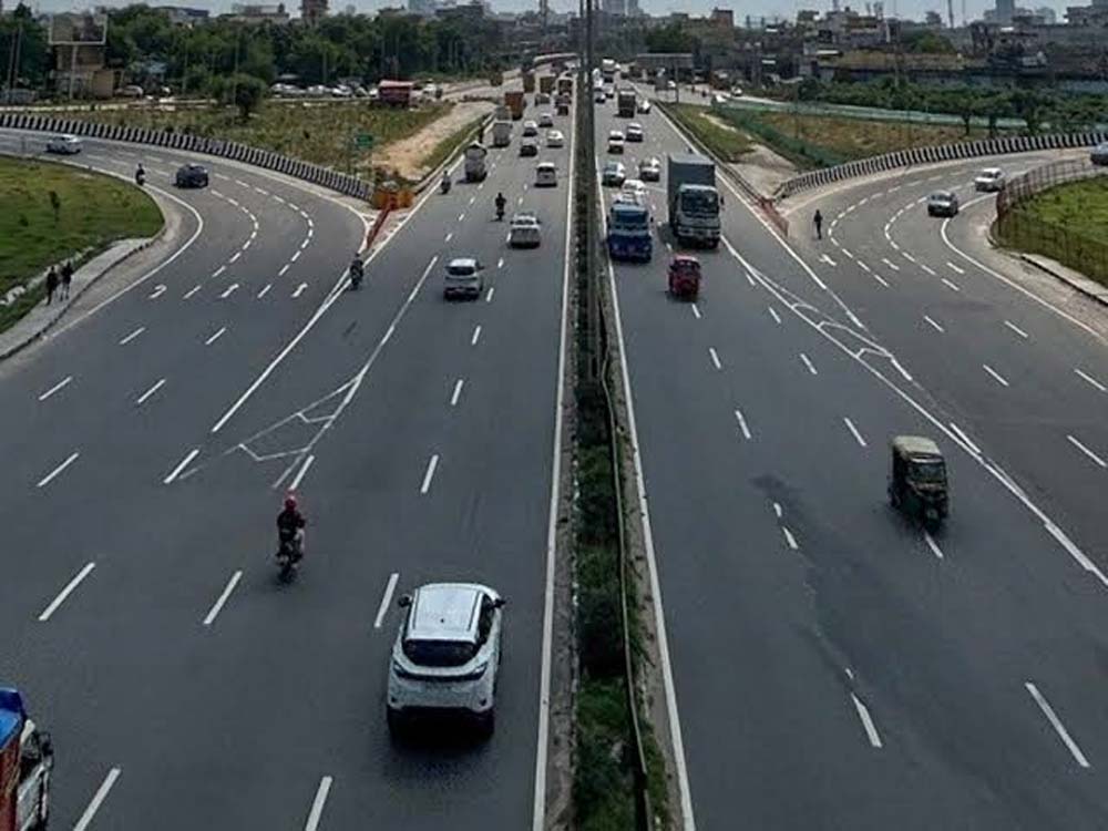 हरियाणा में 3000 करोड़ का नया हाईवे, गुरुग्राम-झज्जर सफर होगा आसान हरियाणा में 3000 करोड़ का नया हाईवे, गुरुग्राम-झज्जर सफर होगा आसान