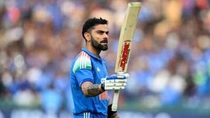 सचिन बनाम विराट: 300 पारियों के बाद कौन रहा सबसे आगे? सचिन बनाम विराट: 300 पारियों के बाद कौन रहा सबसे आगे?