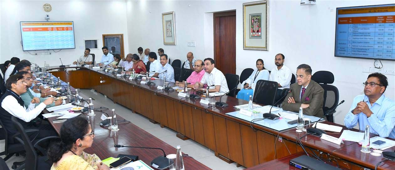 हरियालो राजस्थान अभियान को लेकर सख्ती, लापरवाही पर अधिकारियों पर होगी कार्रवाई