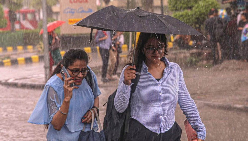 मध्य प्रदेश में मानसून मेहरबान, 32 जिलों में सामान्य से अधिक बारिश; आज पन्ना और सतना में हेवी रेन की चेतावनी मध्य प्रदेश में मानसून मेहरबान, 32 जिलों में सामान्य से अधिक बारिश; आज पन्ना और सतना में हेवी रेन की चेतावनी