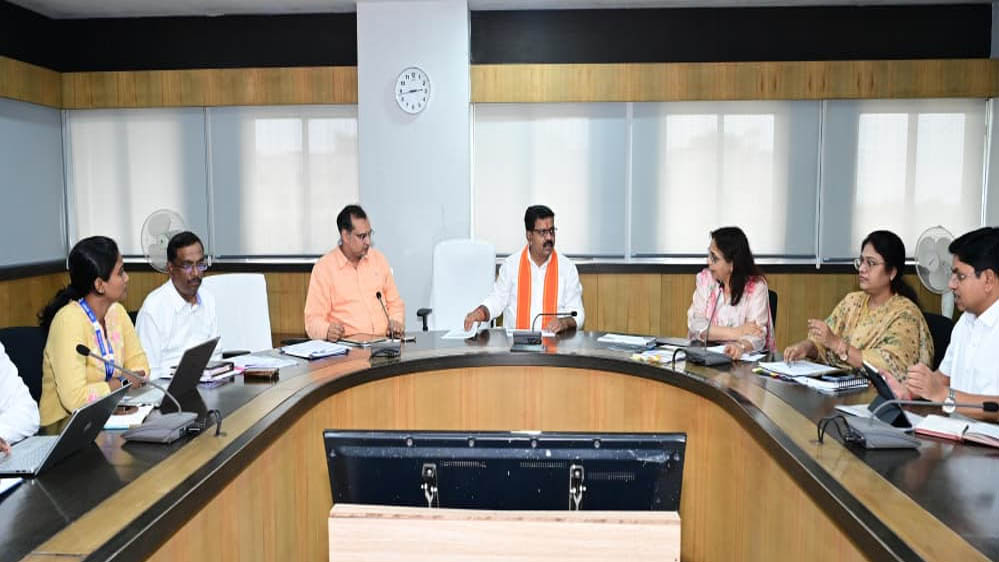 छत्तीसगढ़ में AI से होगा PMGSY सड़कों का निरीक्षण, उपमुख्यमंत्री विजय शर्मा का बड़ा फैसला