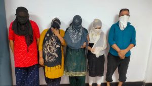 नागपुर में हाई-प्रोफाइल देह व्यापार रैकेट का खुलासा, App के जरिए होती थी बुकिंग; कई युवतियां बरामद नागपुर में हाई-प्रोफाइल देह व्यापार रैकेट का खुलासा, App के जरिए होती थी बुकिंग; कई युवतियां बरामद