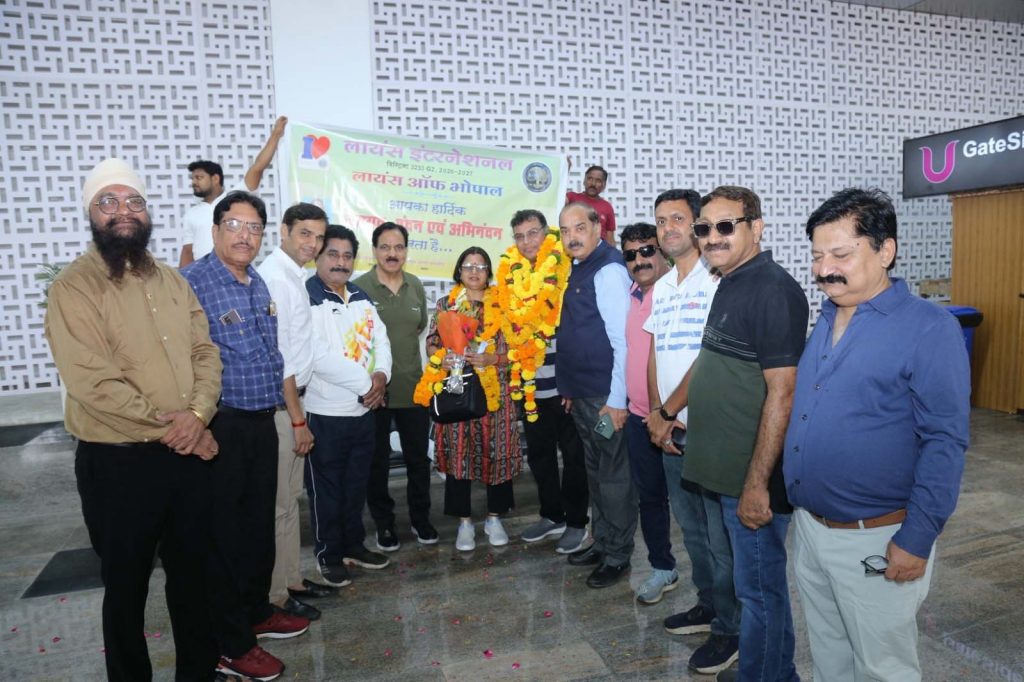 हांगकांग में शपथ के बाद भोपाल लौटे डिस्ट्रिक्ट गवर्नर महेश मालवीय हांगकांग में शपथ के बाद भोपाल लौटे डिस्ट्रिक्ट गवर्नर महेश मालवीय