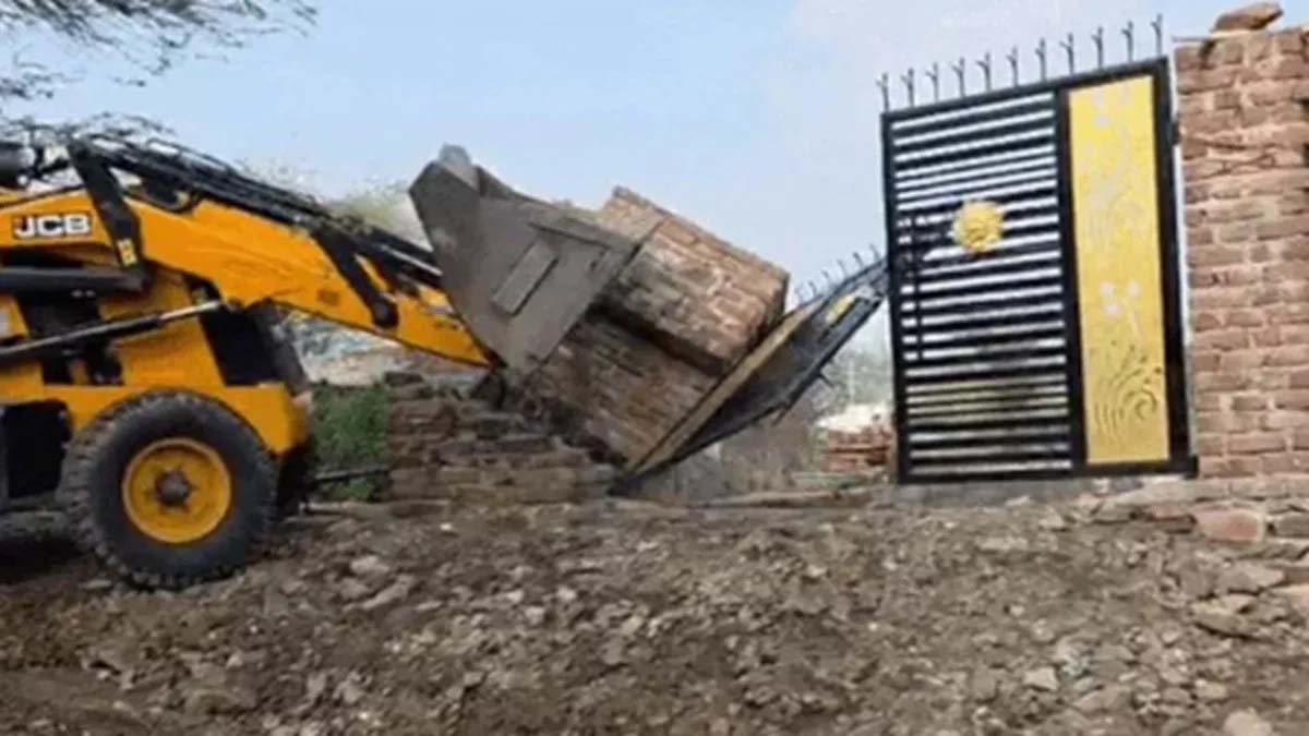 एनएचएआई और पीडब्ल्यूडी की जमीन से हटेंगे अवैध कब्जे, उदयपुर में बड़ी कार्रवाई तय एनएचएआई और पीडब्ल्यूडी की जमीन से हटेंगे अवैध कब्जे, उदयपुर में बड़ी कार्रवाई तय