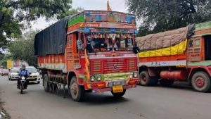 VLTD नियमों के विरोध में राजस्थानभर में ट्रक हड़ताल, माल ढुलाई प्रभावित होने की आशंका