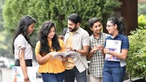 उत्तर प्रदेश बना उच्च शिक्षा में नंबर-1, 72.7 लाख छात्रों का नामांकन, लेकिन चुनौती अभी बाकी