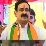 Datia Bypoll: भरी सभा में रो पड़े नरोत्तम मिश्रा, कहा- हर गांव जाकर भाई आशुतोष के लिए मांगूंगा वोट