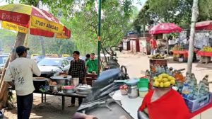 Chandigarh Vendors: सुप्रीम कोर्ट के आदेश के बाद 18 जुलाई को होगा ड्रॉ, आवंटित साइटों की हालत पर उठे सवाल Chandigarh Vendors: सुप्रीम कोर्ट के आदेश के बाद 18 जुलाई को होगा ड्रॉ, आवंटित साइटों की हालत पर उठे सवाल