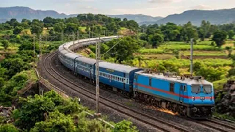 देवघर जाने वाले भक्तों के लिए रेलवे की खास सुविधा, स्पेशल ट्रेनें शुरू