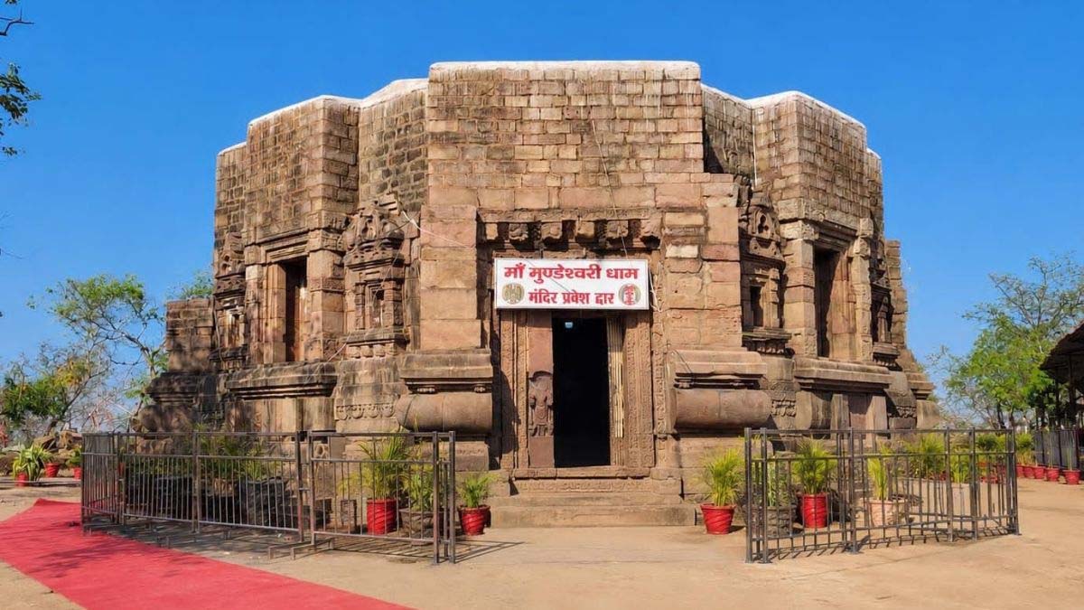 हेलीकॉप्टर से घूमें बिहार के पर्यटन स्थल, सरकार शुरू करेगी नई योजना हेलीकॉप्टर से घूमें बिहार के पर्यटन स्थल, सरकार शुरू करेगी नई योजना