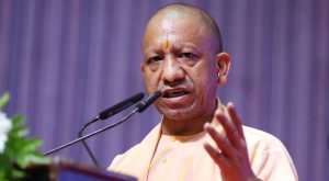 2017 से पहले नौकरी निकलती नहीं थी और निकल गई तो चाचा-भतीजे की जोड़ी वसूली पर निकल पड़ती थी: सीएम योगी
