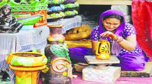 यूपी की एक करोड़ महिलाएं संभाल रहीं ग्रामीण अर्थव्यवस्था की कमान