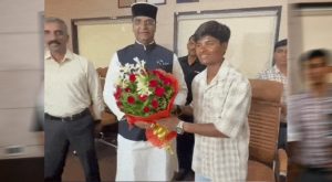 टीटी नगर स्टेडियम में भारतीय महिला क्रिकेटर क्रांति गौड़ का सम्मान, मंत्री सारंग ने बढ़ाया खिलाड़ियों का उत्साह