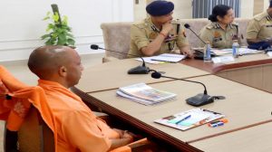 कांवड़ यात्रा पर CM योगी सख्त, बोले- सुरक्षा से समझौता नहीं, अफवाह फैलाने वालों पर हो कड़ी कार्रवाई कांवड़ यात्रा पर CM योगी सख्त, बोले- सुरक्षा से समझौता नहीं, अफवाह फैलाने वालों पर हो कड़ी कार्रवाई