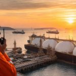 Hormuz Strait पर बढ़ते तनाव के बीच भारत का बड़ा फैसला, LNG और कच्चे तेल के आयात का रूट बदला Hormuz Strait पर बढ़ते तनाव के बीच भारत का बड़ा फैसला, LNG और कच्चे तेल के आयात का रूट बदला