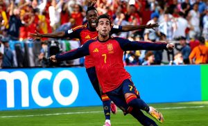 Spain World Cup Champion: अर्जेंटीना को हराकर स्पेन ने जीता खिताब, इतिहास में पहली बार बना फुटबॉल का नया सम्राट Spain World Cup Champion: अर्जेंटीना को हराकर स्पेन ने जीता खिताब, इतिहास में पहली बार बना फुटबॉल का नया सम्राट