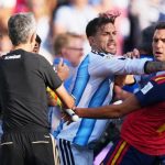 Argentina को बड़ा झटका! विश्व कप फाइनल के बाद खिलाड़ियों पर गिरेगी गाज, FIFA ने लिया एक्शन Argentina को बड़ा झटका! विश्व कप फाइनल के बाद खिलाड़ियों पर गिरेगी गाज, FIFA ने लिया एक्शन