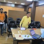 जनसुनवाई में कलेक्टर ने सुनीं 42 आवेदकों की समस्याएं जनसुनवाई में कलेक्टर ने सुनीं 42 आवेदकों की समस्याएं