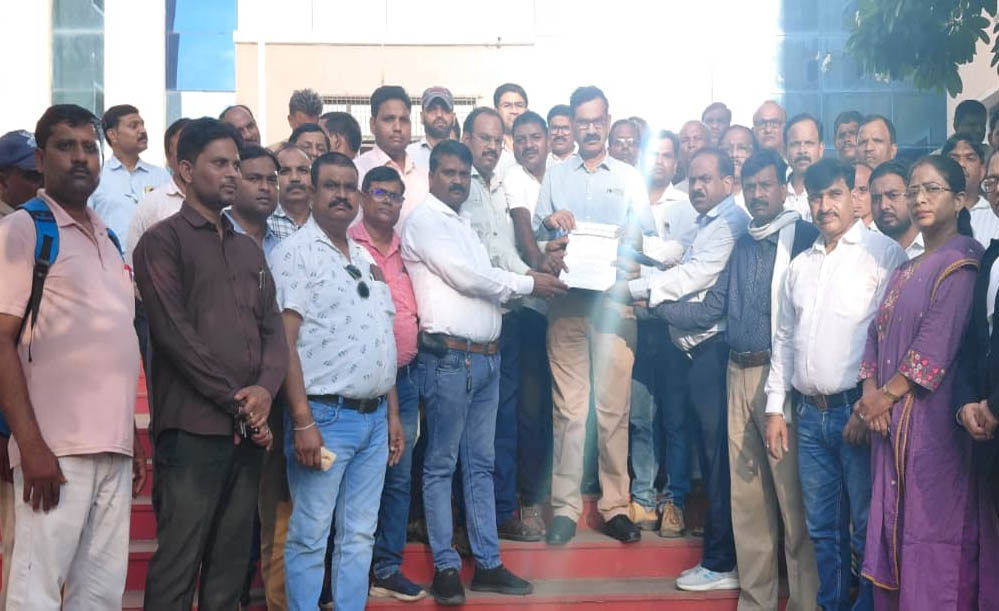 भोपाल के अजाक्स भवन में कथित अवैध कब्जे और तोड़फोड़ पर सख्त कार्रवाई की मांग तेज